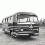 20210428_1e603f49d22f4c359324db64f98627c5_onibus-mercedes-benz-o-321 copia