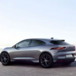 Jaguar I-PACE_Black Edition_visão traseira e lateral