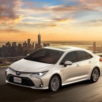 COROLLA_ALTIS_PREMIUM_HYBRID_1