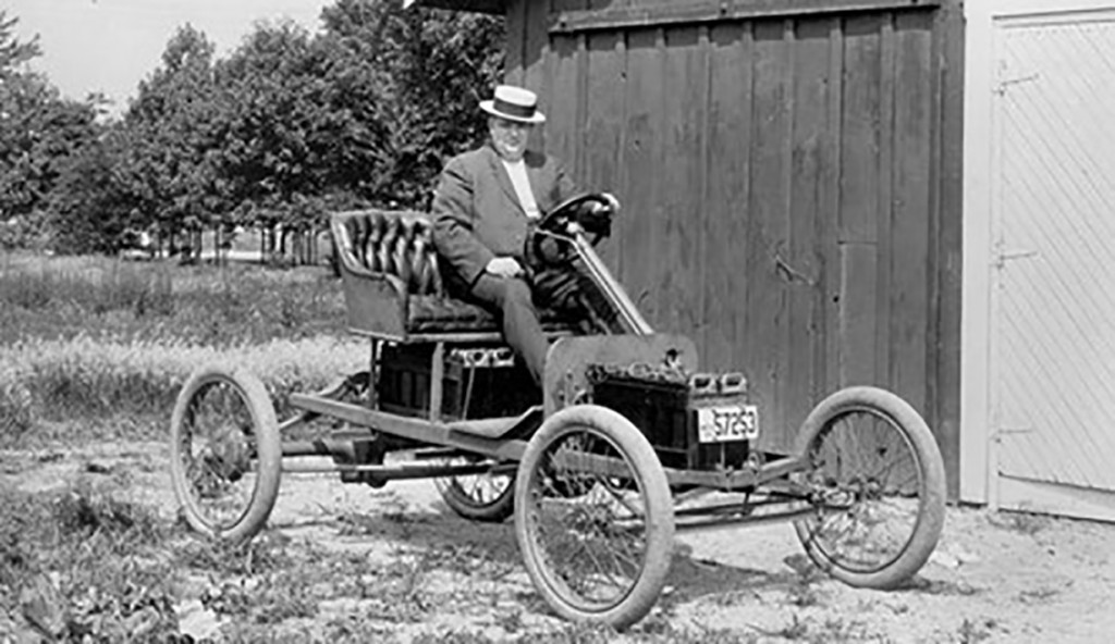 Fred Allison, ingeniero eléctrico de Ford Motor Company