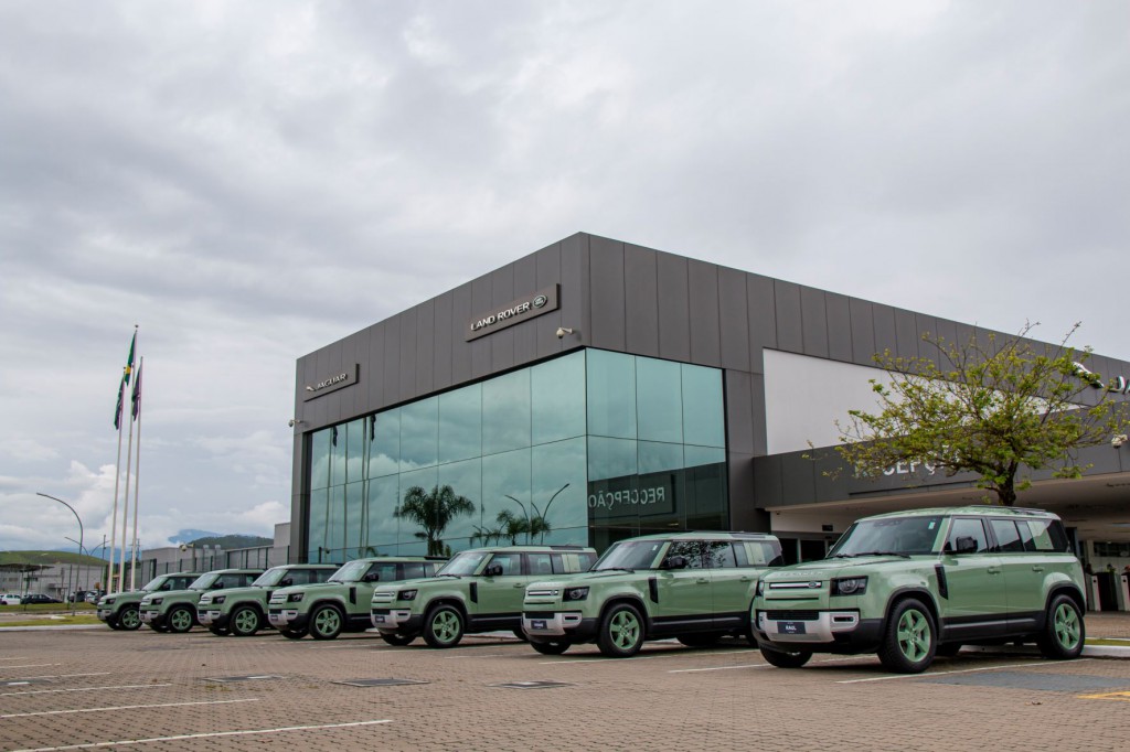 1 - Land Rover 75th - Evento Fábrica - Foto Gui Rodrigues