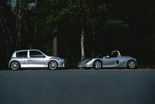 Story_-_Renault_Sport_a_passion_for_high_performance_road_cars (8)