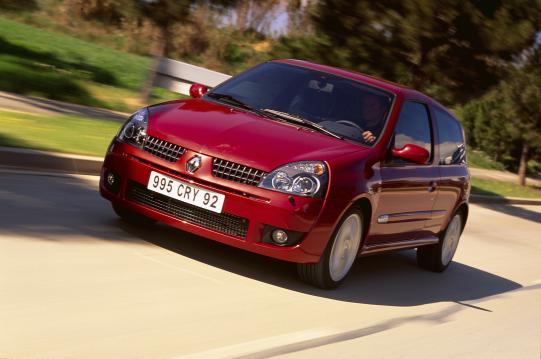 story_-_renault_sport_a_passion_for_high_performance_road_cars--11-