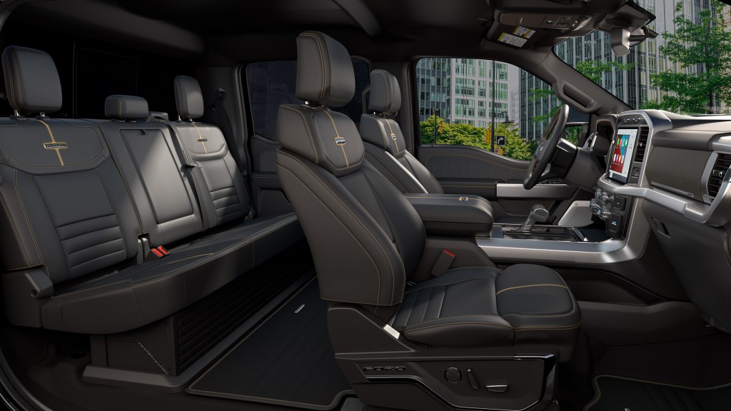 Ford F-150_Platinum_Interior_2